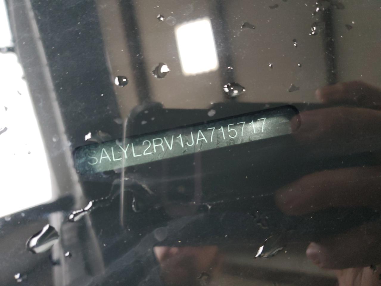 2018 Land Rover Range Rover Velar R-Dynamic Se VIN: SALYL2RV1JA715717 Lot: 67919425