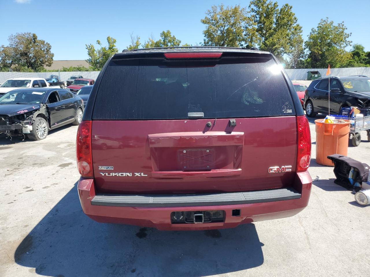2007 GMC Yukon Xl C1500 VIN: 1GKFC16007J211495 Lot: 70266355