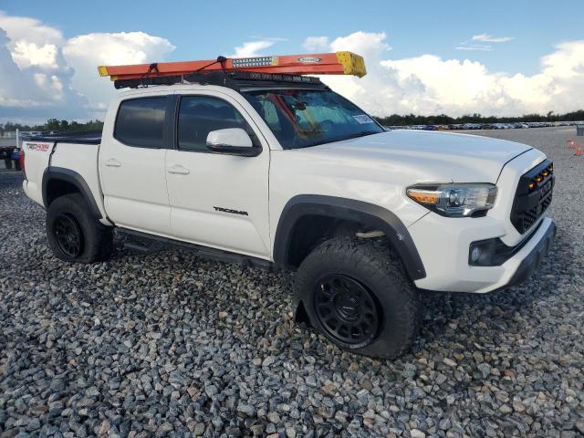  TOYOTA TACOMA 2018 Белы
