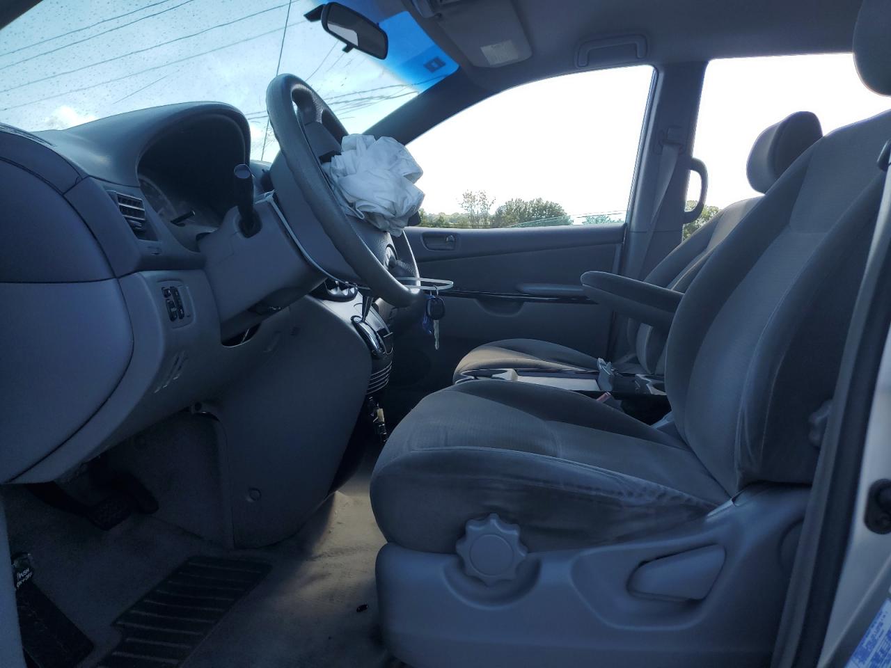 2004 Toyota Sienna Ce VIN: 5TDZA23C64S216265 Lot: 69948135