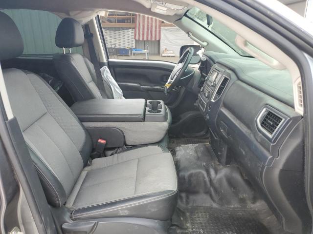  NISSAN TITAN 2018 Gray