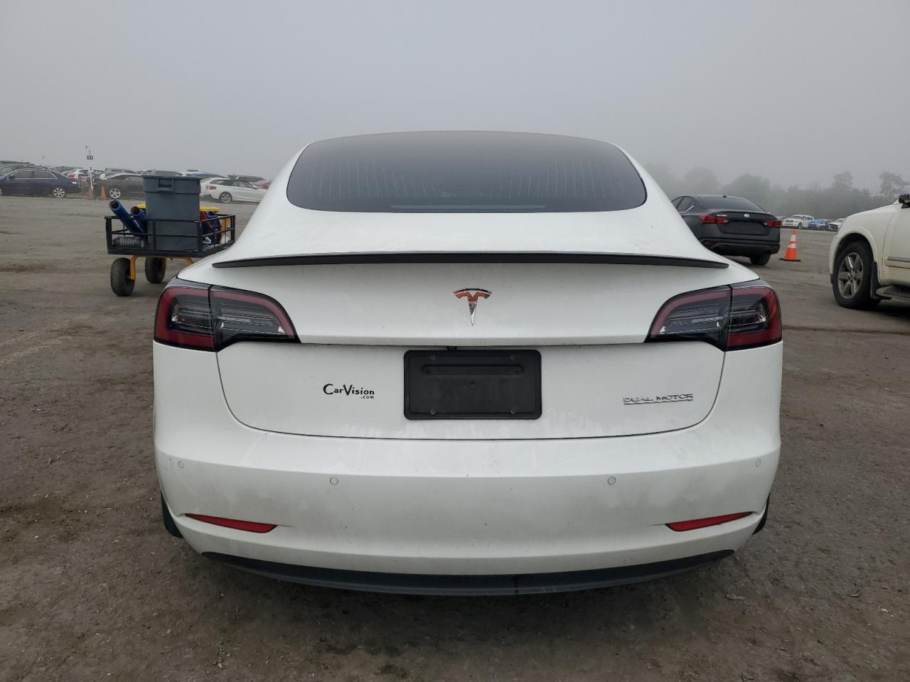 2019 Tesla Model 3 VIN: 5YJ3E1EB8KF440289 Lot: 68520135