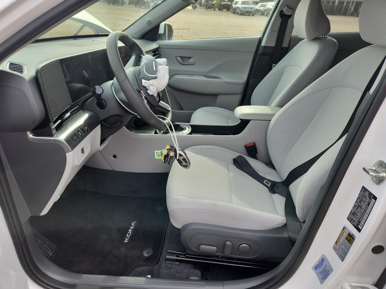 2025 Hyundai Kona Sel VIN: KM8HB3ABXSU198124 Lot: 70155945