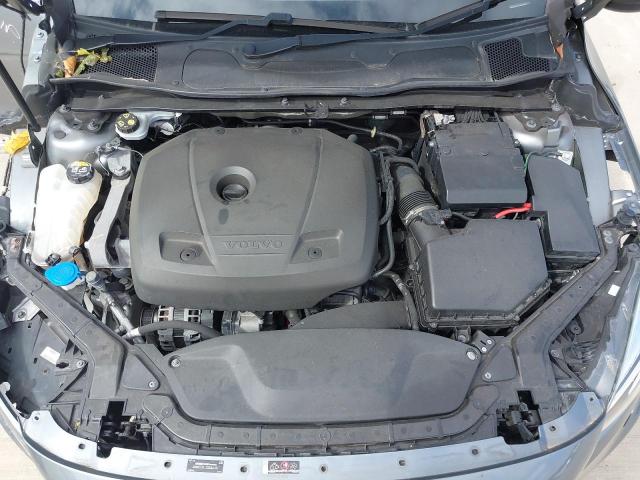 2018 VOLVO V40 R-DESI