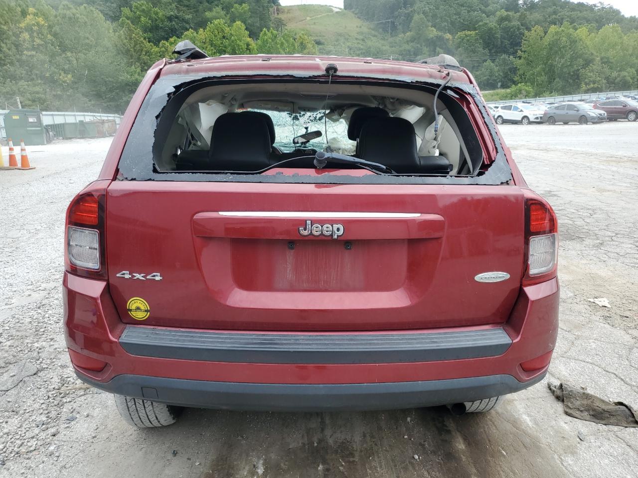 2015 Jeep Compass Latitude VIN: 1C4NJDEBXFD381877 Lot: 67523155