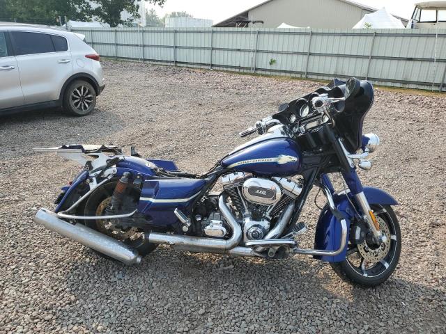 2010 Harley-Davidson Flhxse