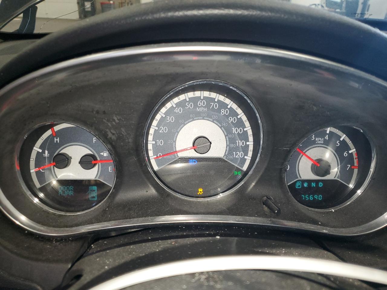 2013 Chrysler 200 Limited VIN: 1C3CCBCG7DN690089 Lot: 70388625