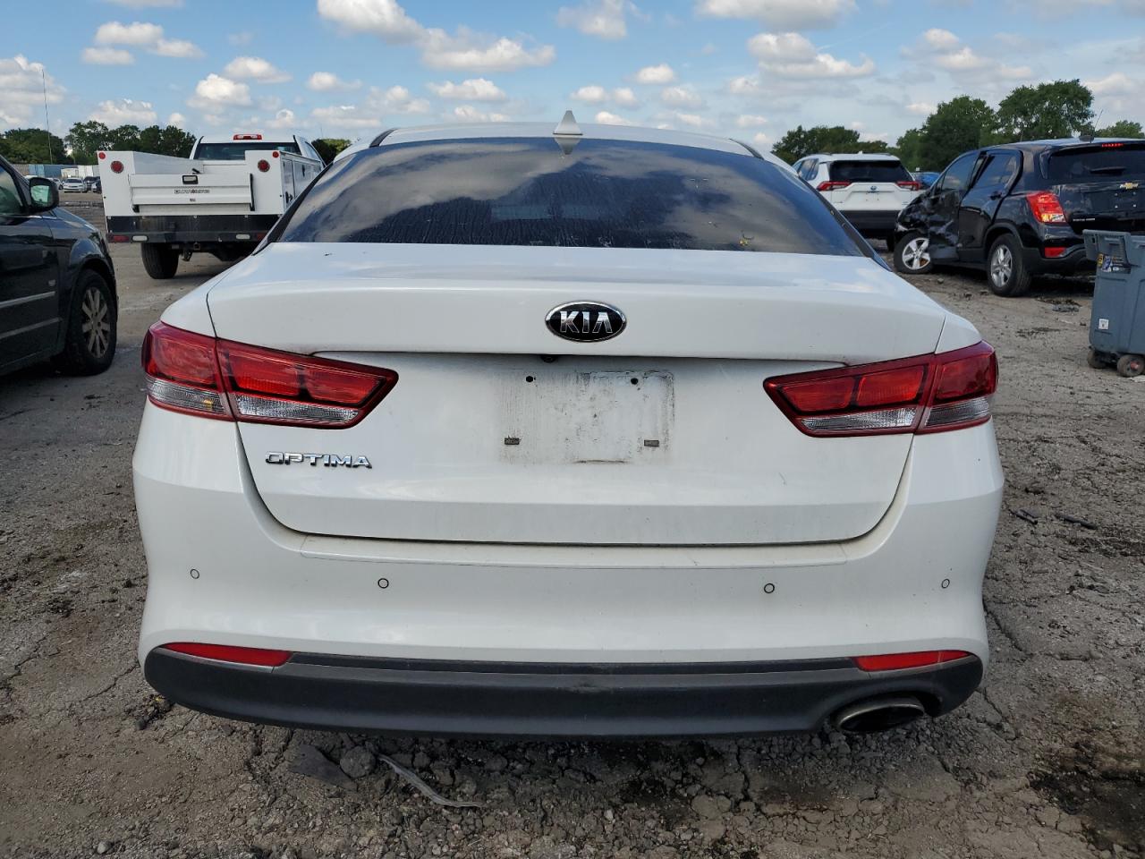 2018 Kia Optima Lx VIN: 5XXGT4L38JG273383 Lot: 69852235