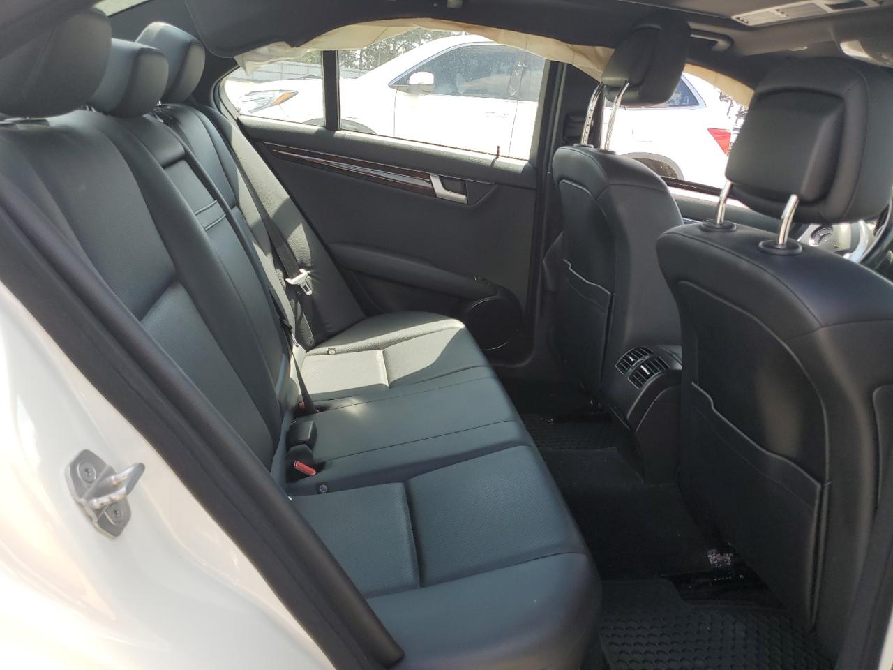 2012 Mercedes-Benz C 250 VIN: WDDGF4HBXCR224215 Lot: 71043805