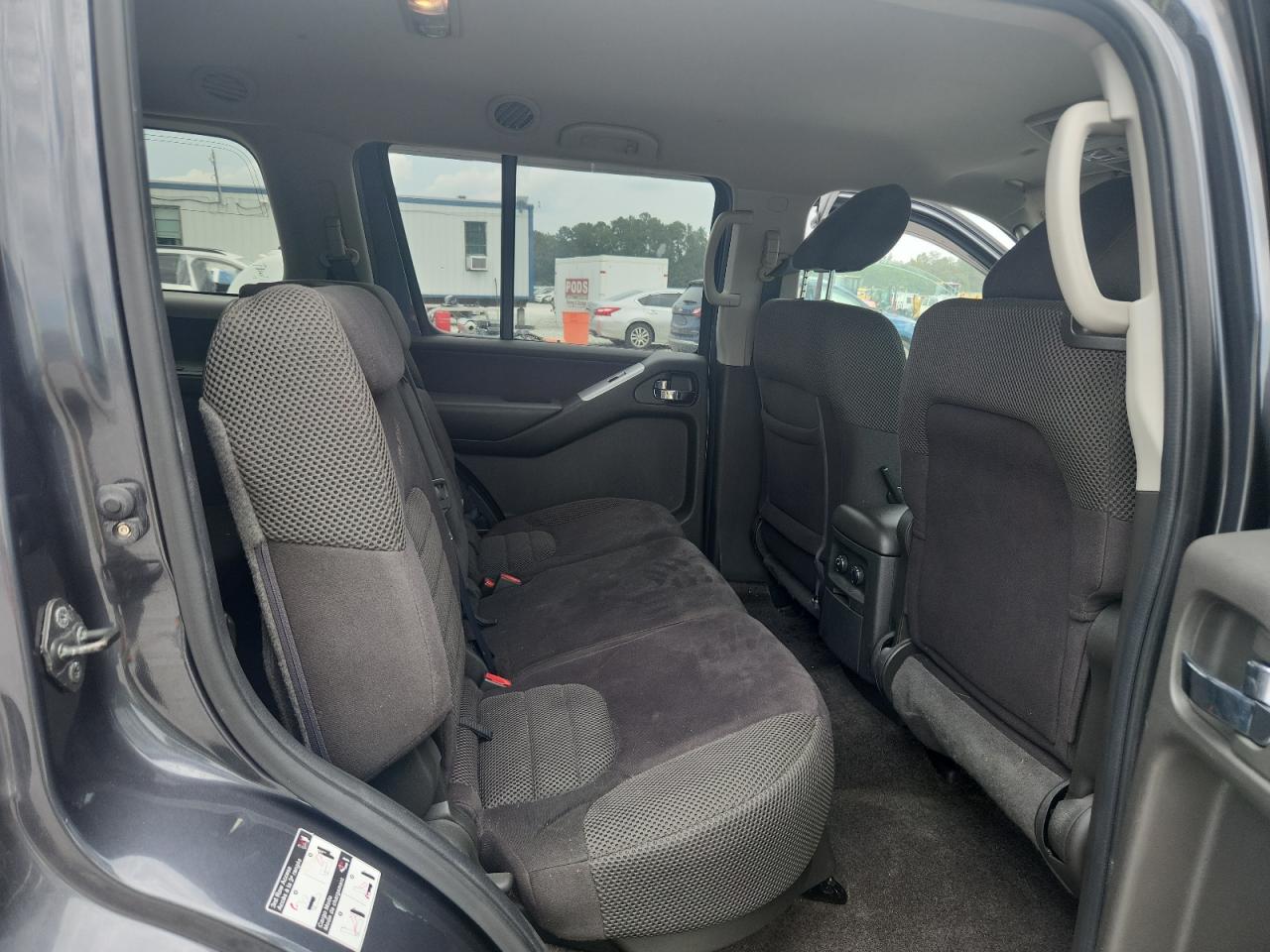 2010 Nissan Pathfinder S VIN: 5N1AR1NN9AC620863 Lot: 69837185