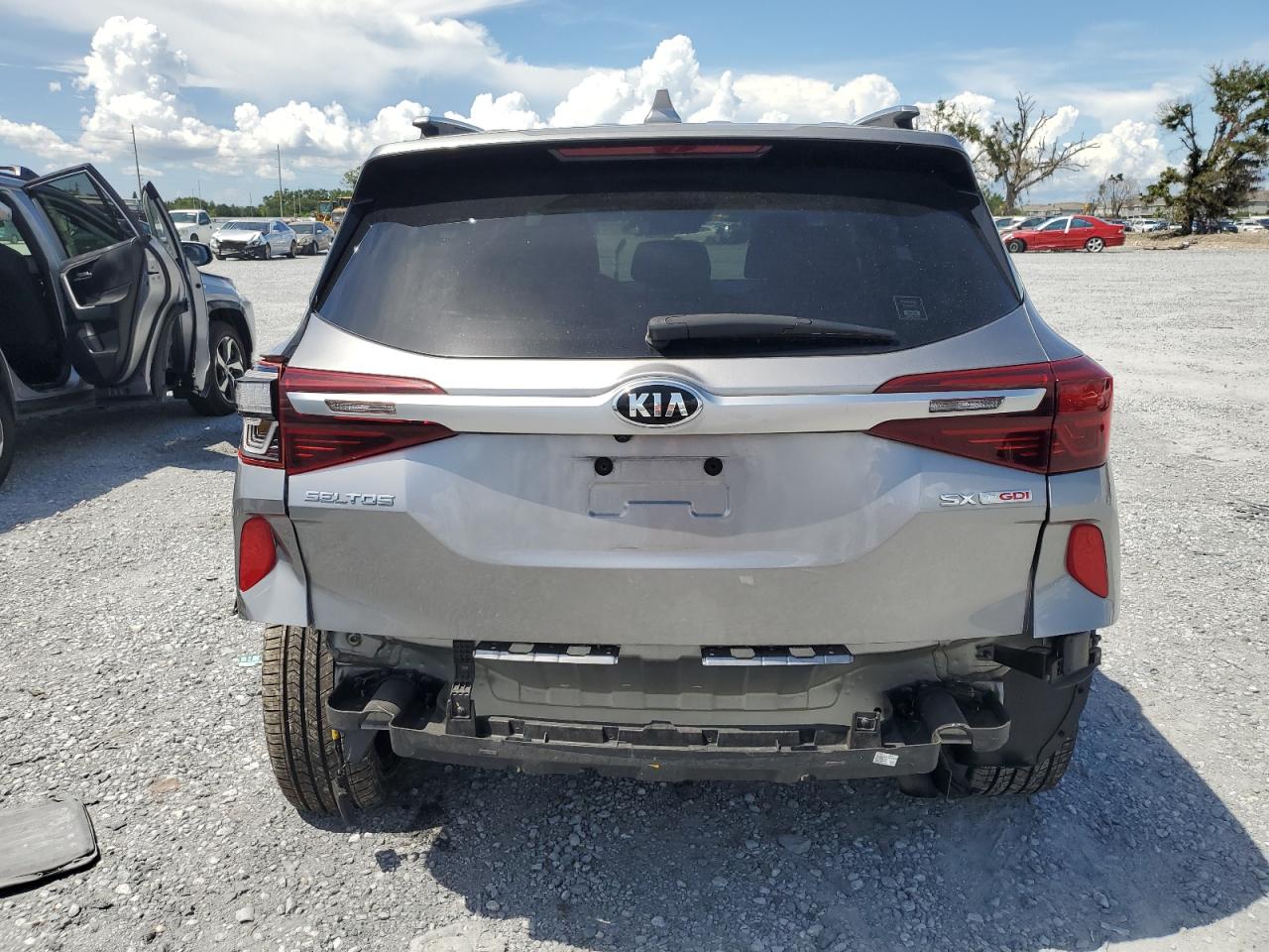 2021 Kia Seltos Sx VIN: KNDETCA26M7115679 Lot: 68702325