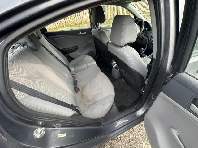 Sedans HYUNDAI ACCENT 2012 Szary