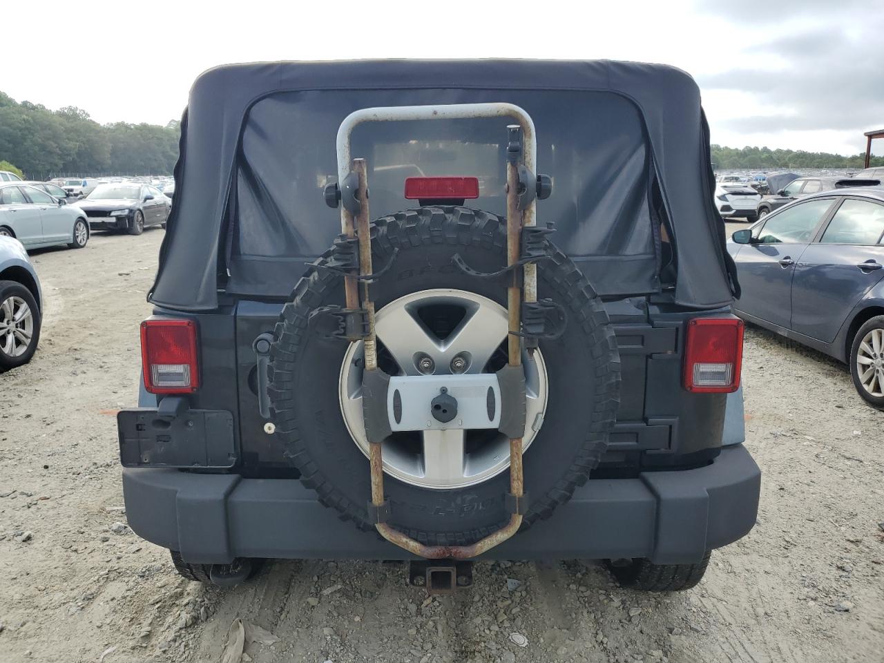 2010 Jeep Wrangler Sport VIN: 1J4AA2D14AL157508 Lot: 68576645