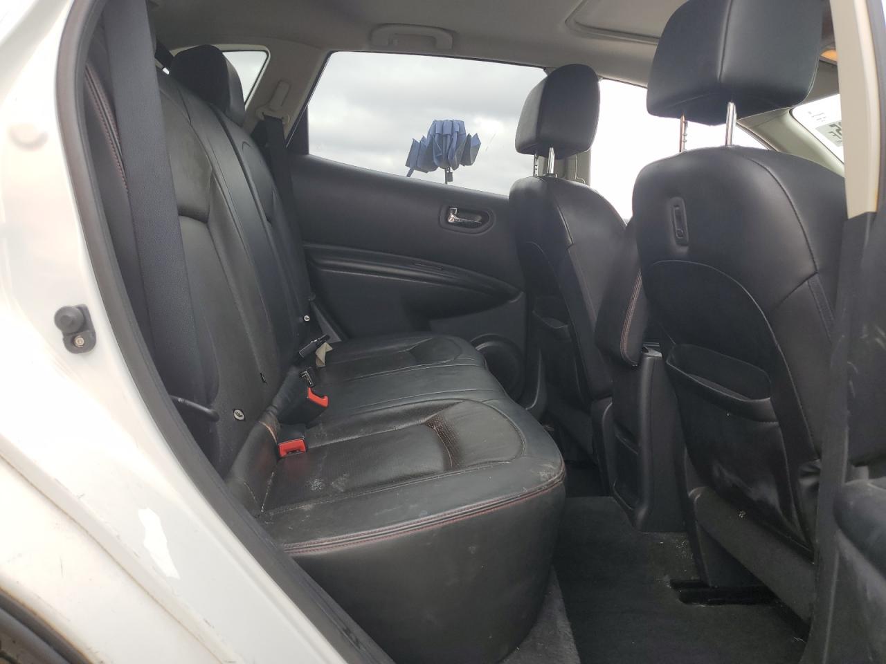 2011 Nissan Rogue S VIN: JN8AS5MT2BW152933 Lot: 69997025