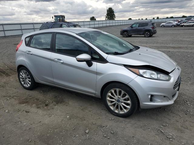  FORD FIESTA 2014 Srebrny