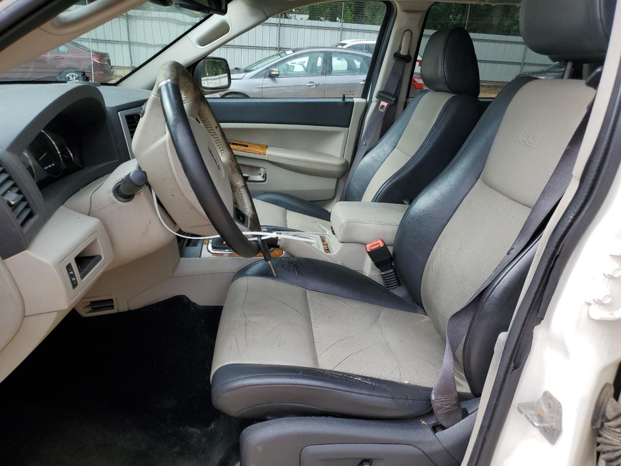 1J8HR58228C192083 2008 Jeep Grand Cherokee Limited