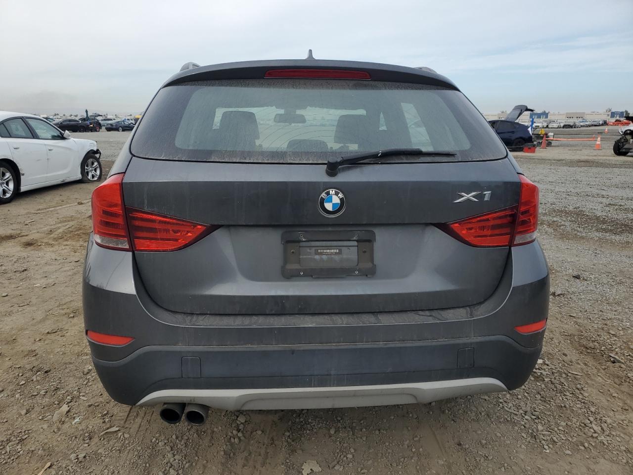 Фото: WBAVM1C5XFV317140