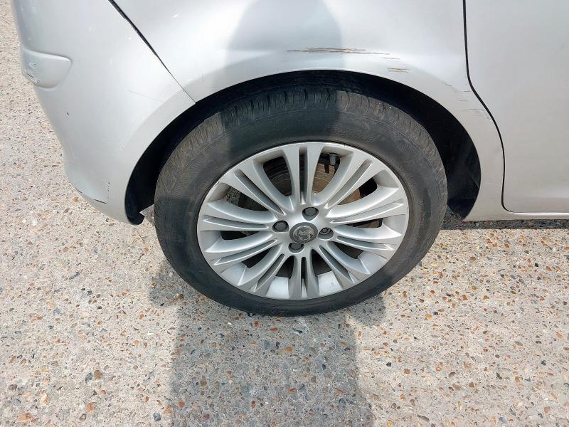2011 VAUXHALL CORSA SE
