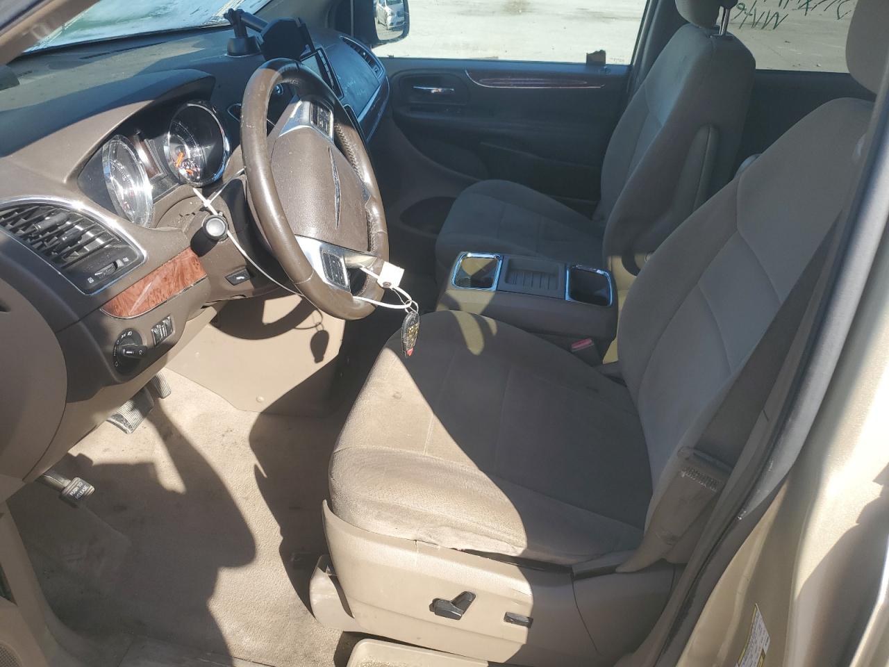 2011 Chrysler Town & Country Touring VIN: 2A4RR5DG3BR746656 Lot: 70378065