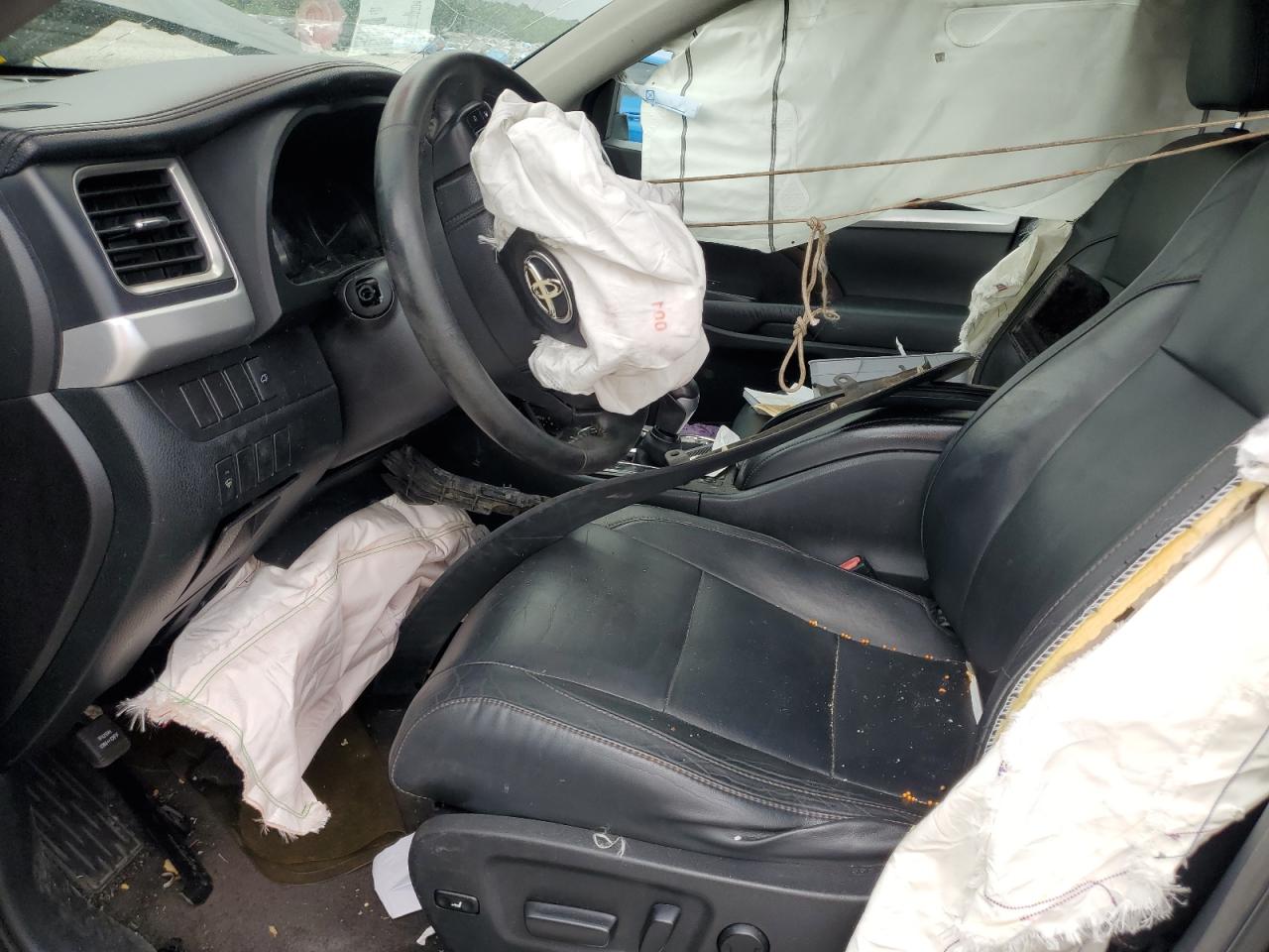 2014 Toyota Highlander Xle VIN: 5TDKKRFH9ES034088 Lot: 69000025