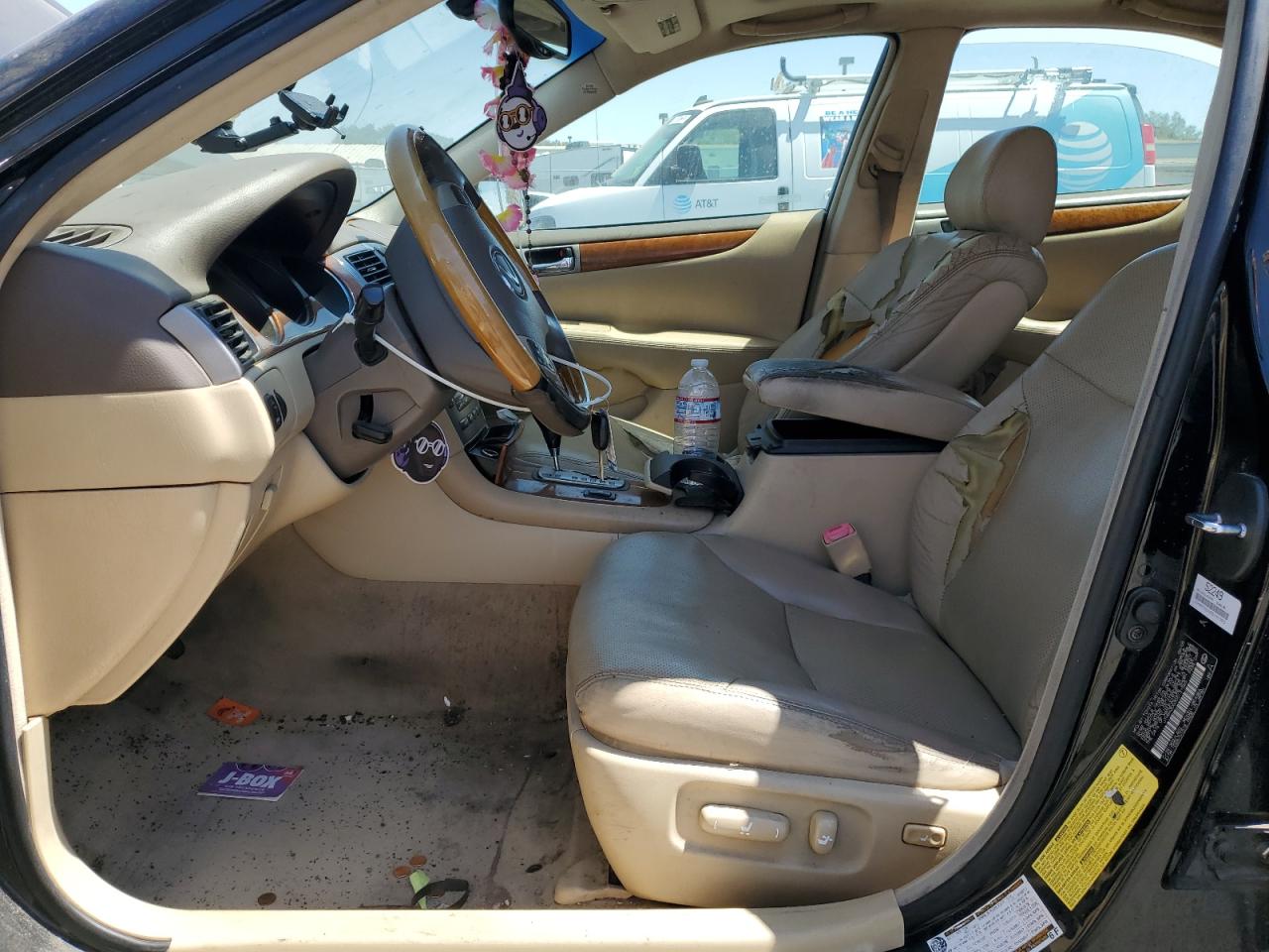 2005 Lexus Es 330 VIN: JTHBA30G355131565 Lot: 68731995