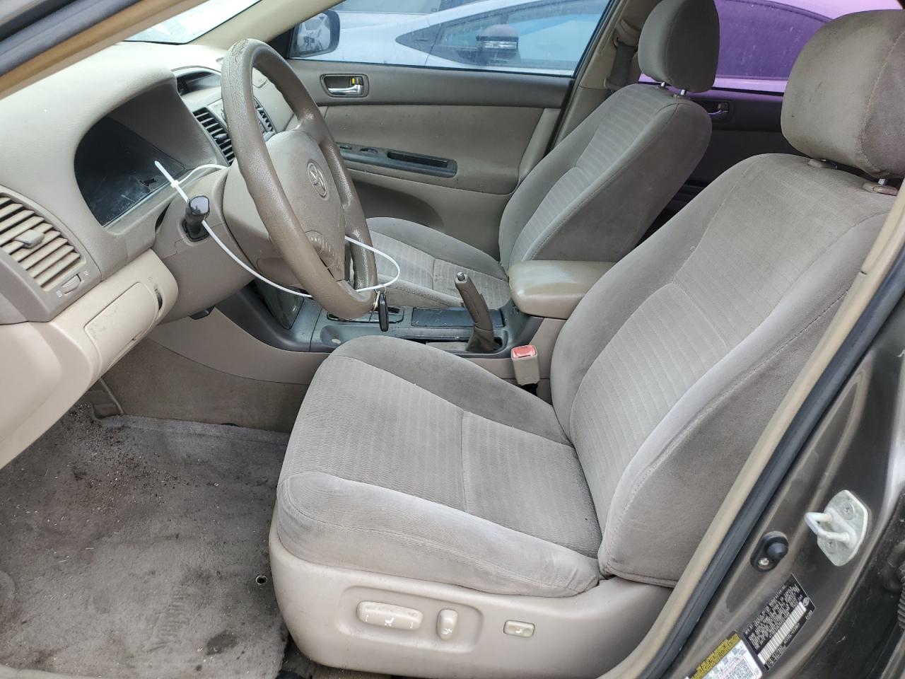 2005 Toyota Camry Le VIN: 4T1BE32K35U521588 Lot: 70479685