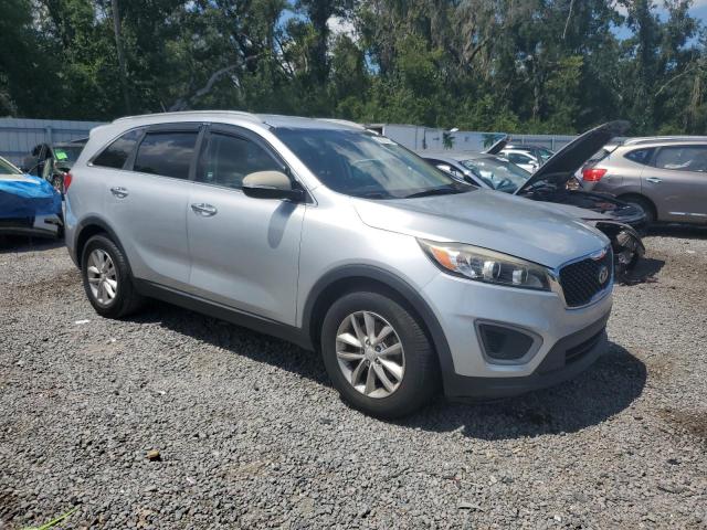  KIA SORENTO 2016 Srebrny