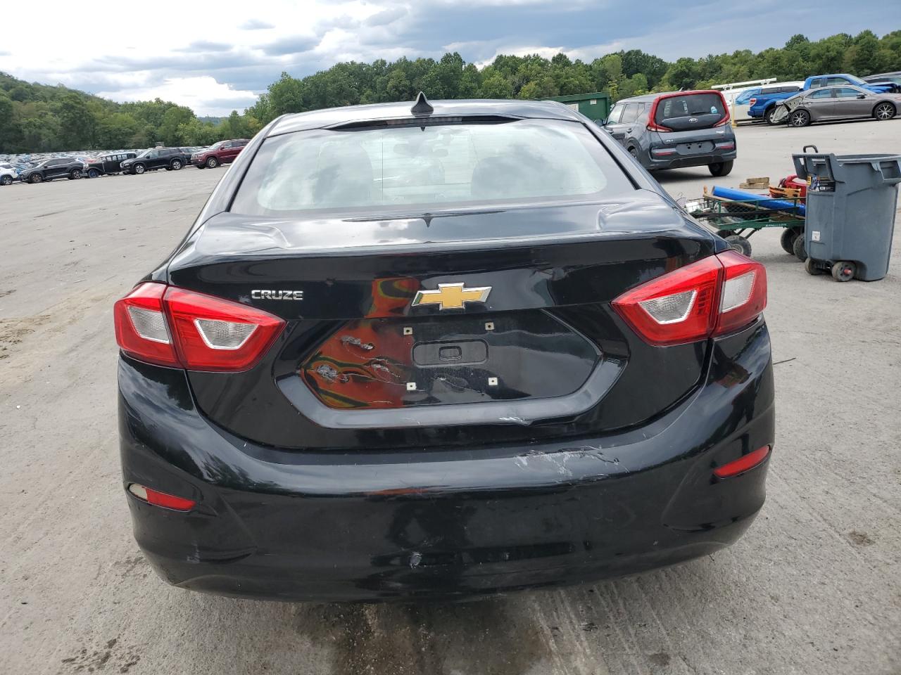 2019 Chevrolet Cruze Ls VIN: 1G1BC5SM2K7111276 Lot: 70687865