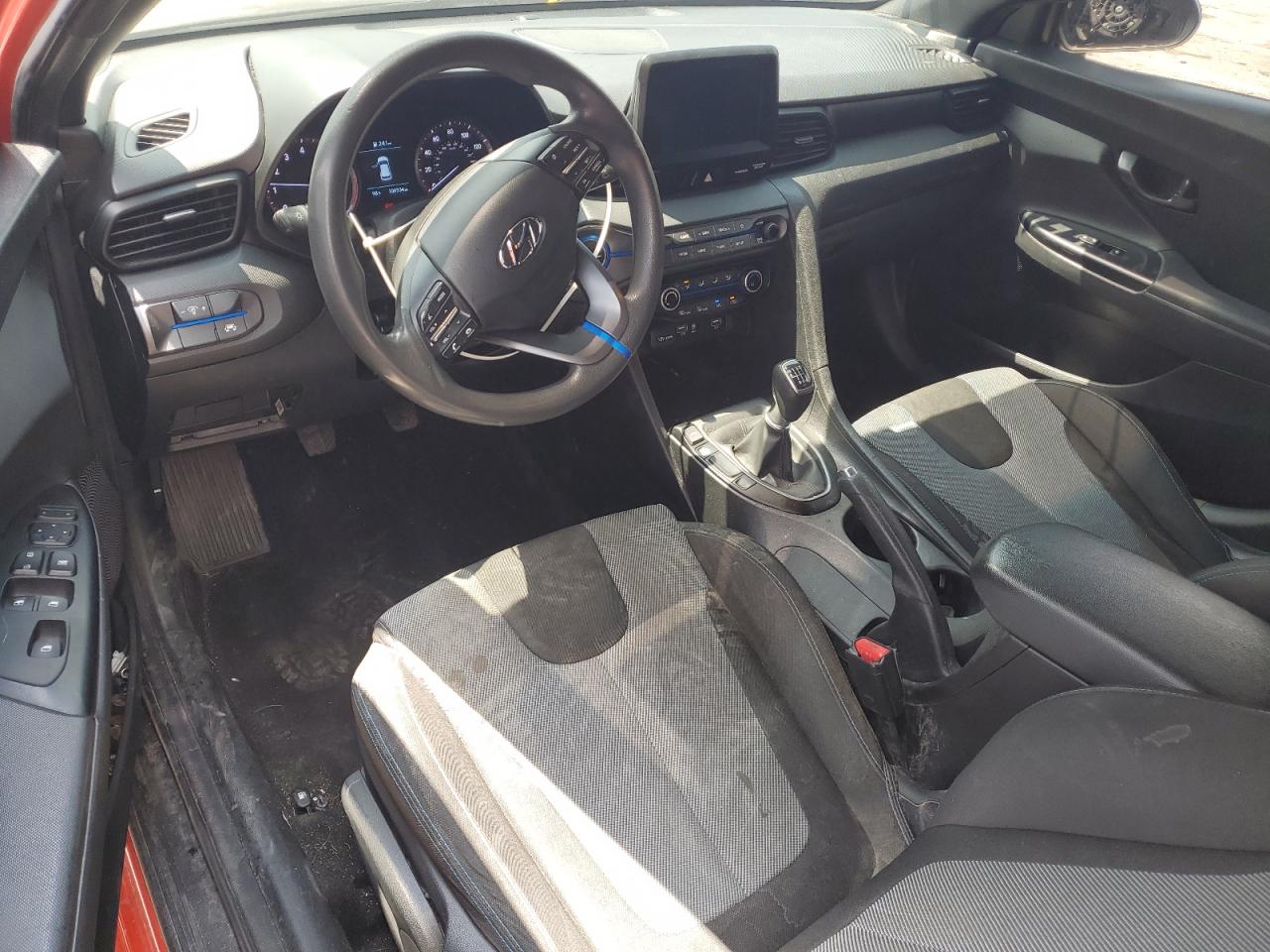2019 Hyundai Veloster Base VIN: KMHTG6AFXKU011559 Lot: 67303175
