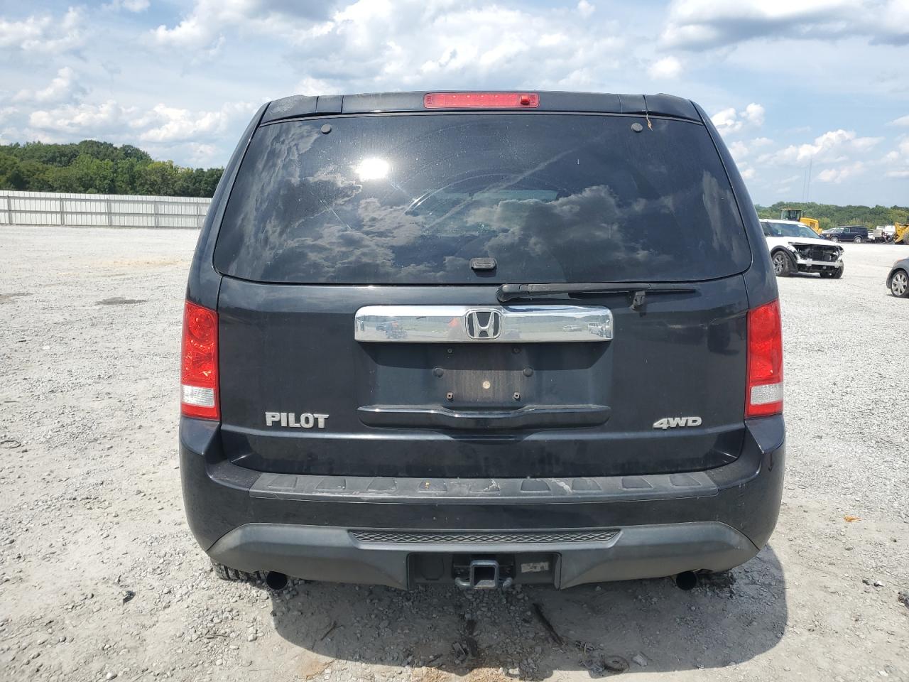2012 Honda Pilot Lx VIN: 5FNYF4H2XCB038761 Lot: 70825255
