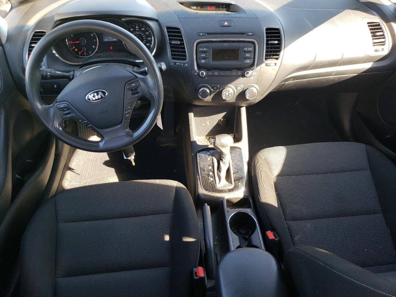 2017 Kia Forte Lx VIN: 3KPFK4A74HE055724 Lot: 70189045