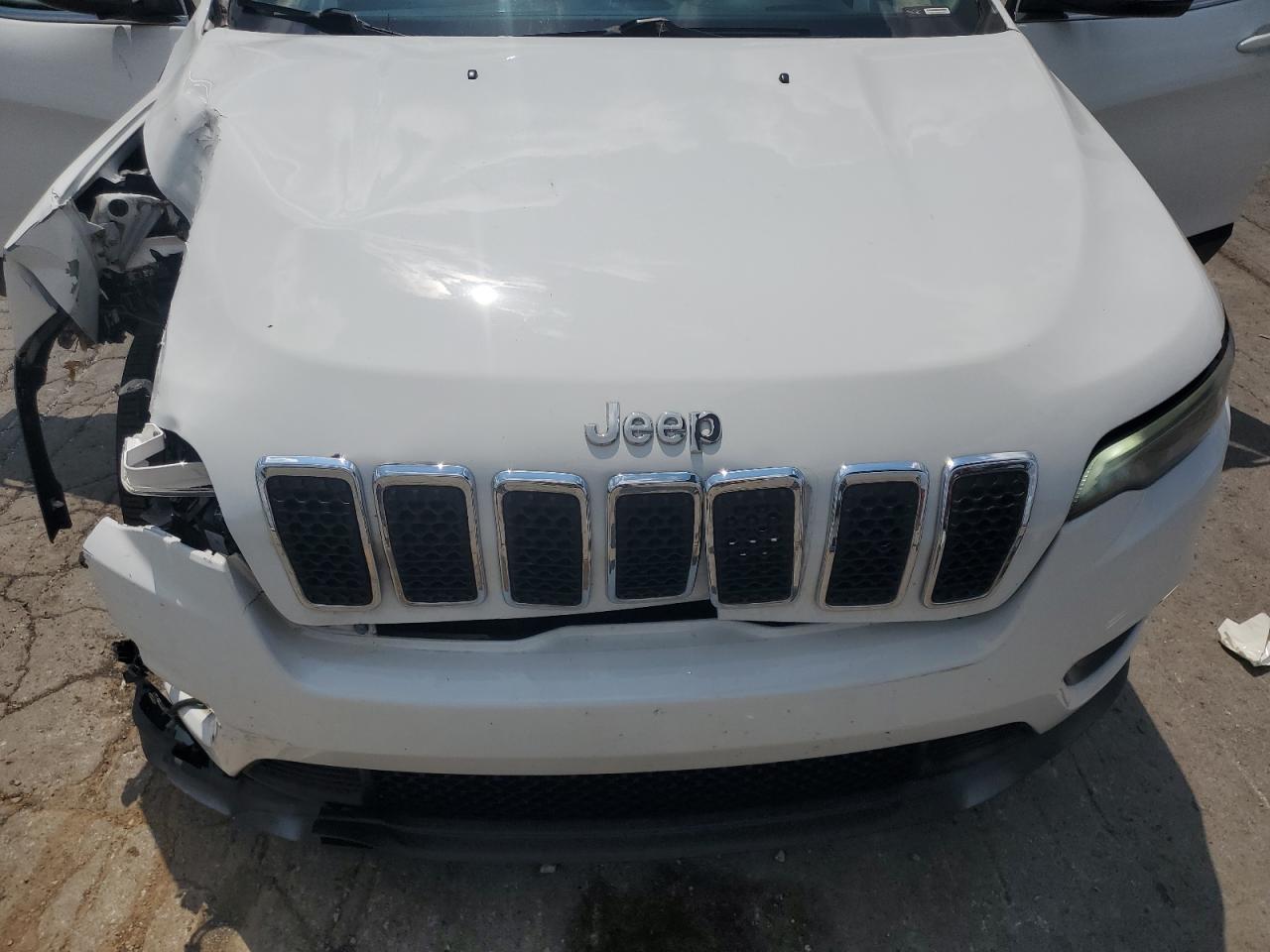 2019 Jeep Cherokee Latitude Plus VIN: 1C4PJLLB7KD339702 Lot: 68436425