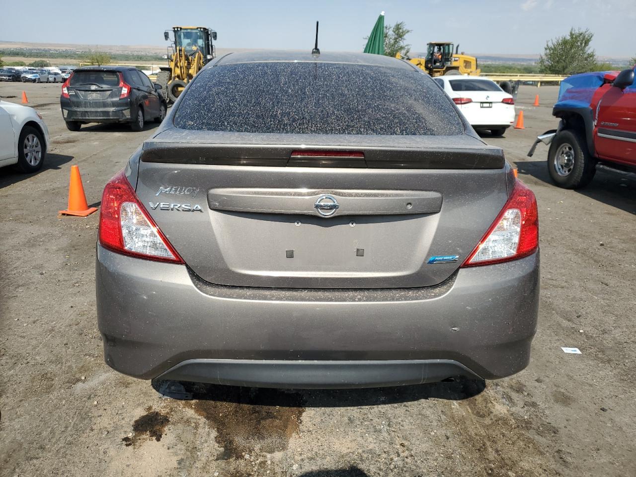 2016 Nissan Versa S VIN: 3N1CN7AP3GL880999 Lot: 68886975