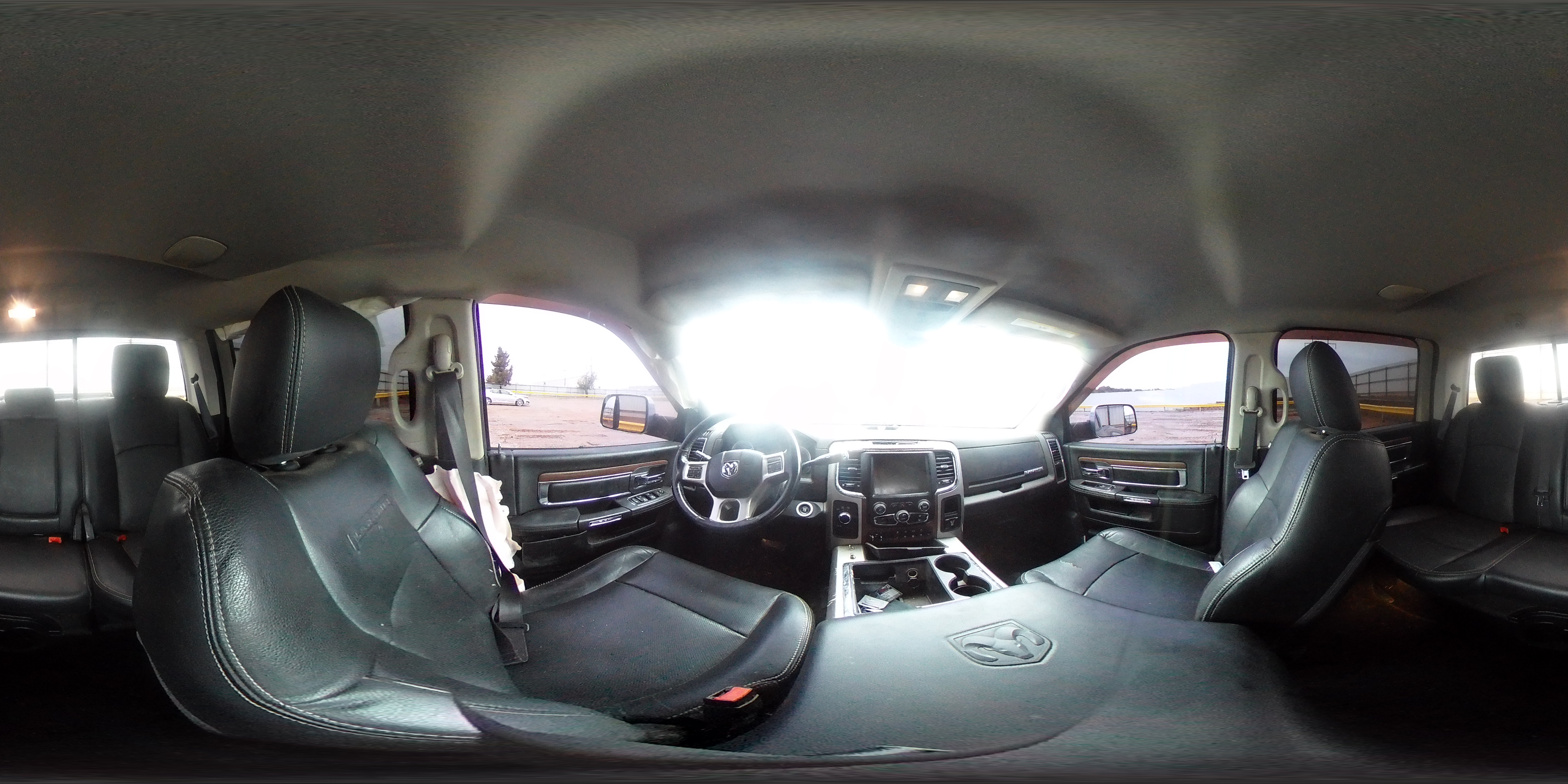 2015 Ram 3500 Laramie VIN: 3C63RRJLXFG617255 Lot: 70440665