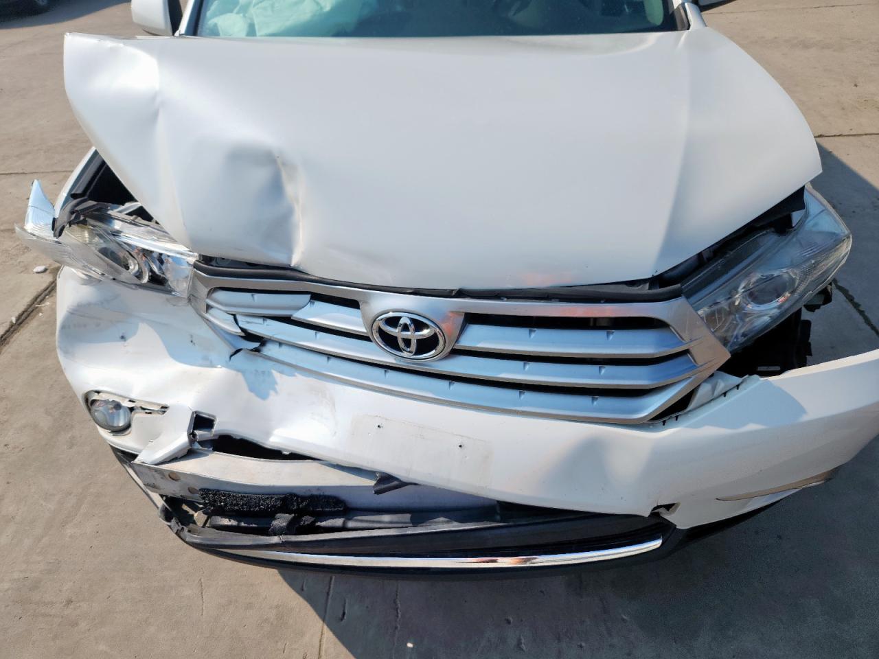 2012 Toyota Highlander Base VIN: 5TDBK3EH6CS144513 Lot: 70462815