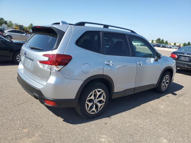  SUBARU FORESTER 2019 Серебристый