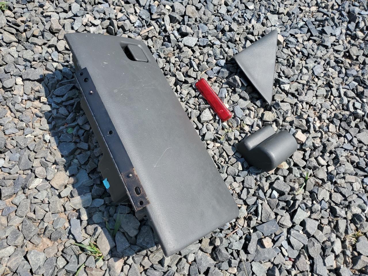 2004 Chevrolet Avalanche K1500 VIN: 3GNEK12T54G104280 Lot: 68379555