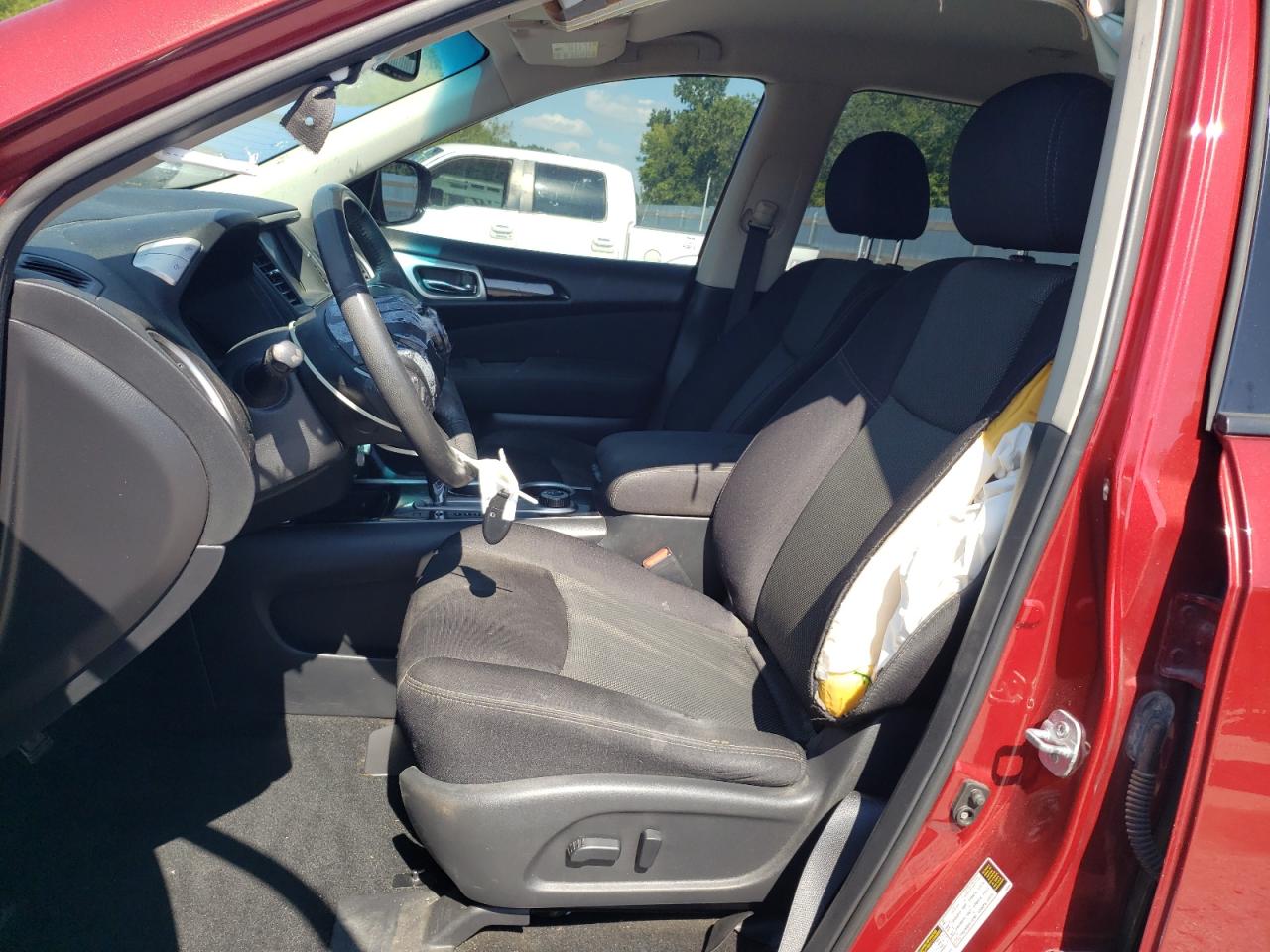 2017 Nissan Pathfinder S VIN: 5N1DR2MM6HC666124 Lot: 69649795