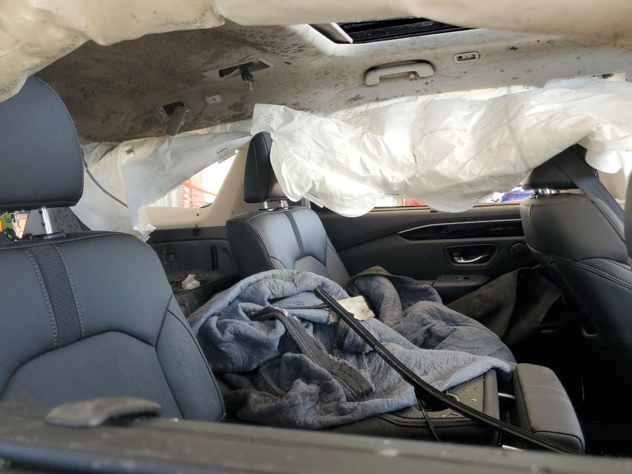 2025 Honda Pilot Touring VIN: 5FNYG2H73SB007167 Lot: 69792705