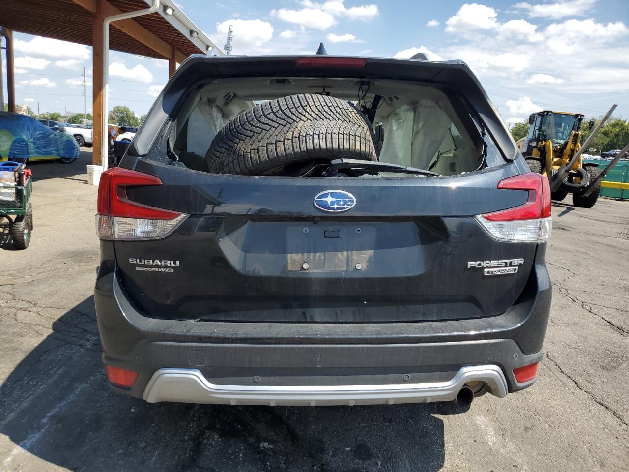 2022 Subaru Forester Touring VIN: JF2SKARC2NH528672 Lot: 70920475