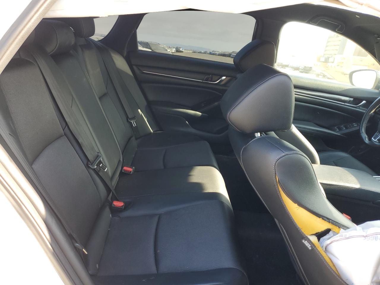 2022 Honda Accord Sport VIN: 1HGCV1F36NA040673 Lot: 68378405