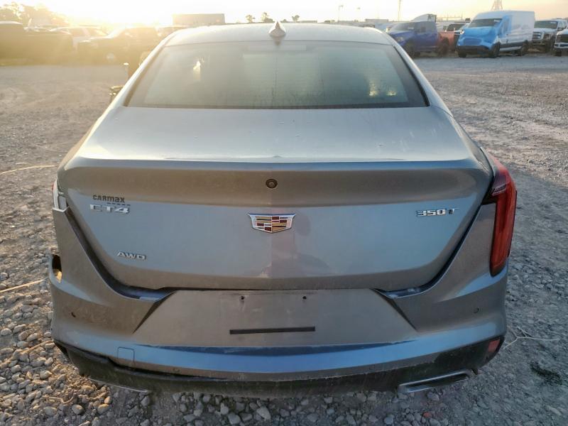  CADILLAC CT4 2023 Серебристый