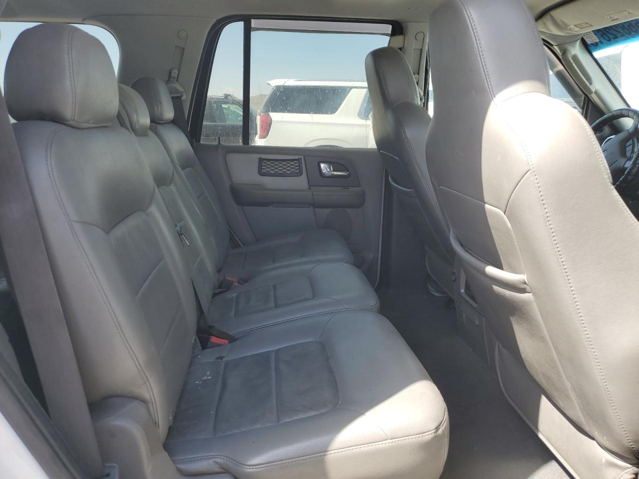 1FMPU16545LA52535 2005 Ford Expedition Xlt
