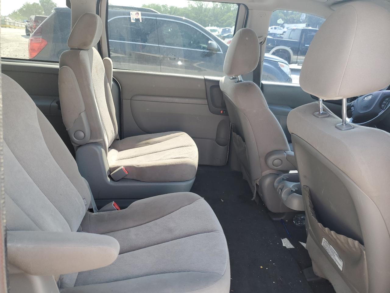 2011 Kia Sedona Lx VIN: KNDMG4C73B6369013 Lot: 67764605