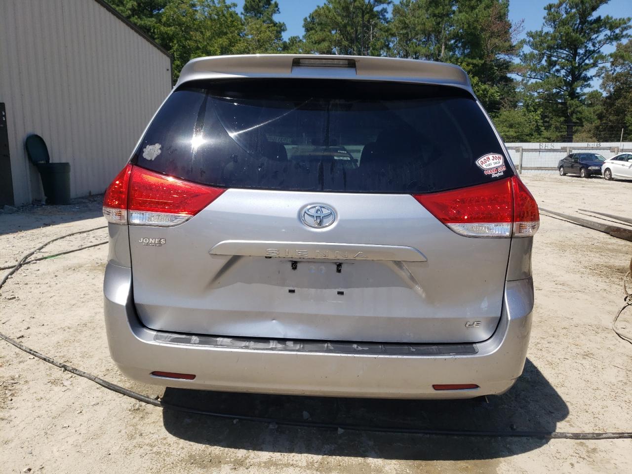 2012 Toyota Sienna Le VIN: 5TDKK3DC7CS267016 Lot: 70313585
