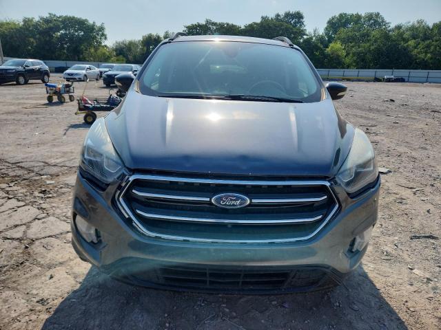Паркетники FORD ESCAPE 2017 Серый