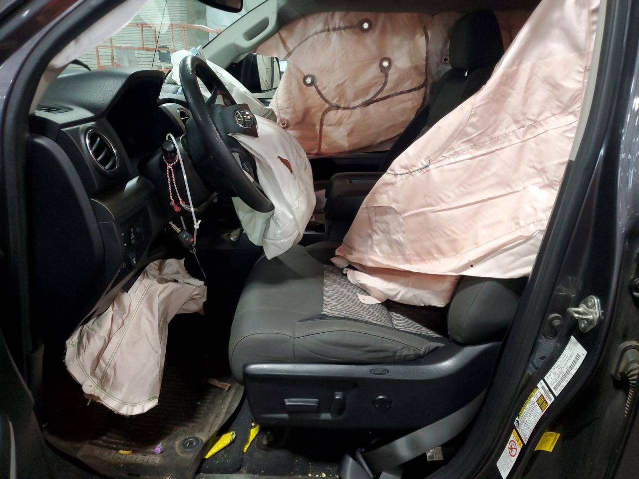 2019 Toyota Tundra Crewmax Sr5 VIN: 5TFDW5F18KX811309 Lot: 70272935