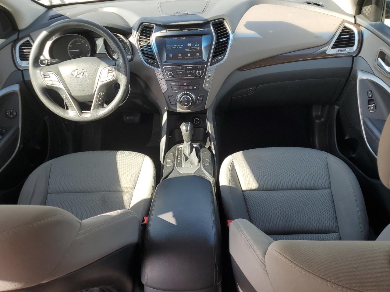 2017 Hyundai Santa Fe Se VIN: KM8SMDHF3HU188297 Lot: 69822835