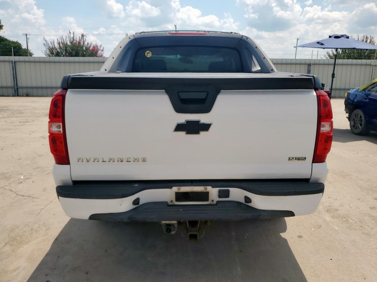 2011 Chevrolet Avalanche Ls VIN: 3GNMCEE01BG384407 Lot: 69655075
