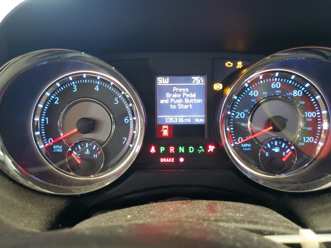 2015 Chrysler Town & Country Touring VIN: 2C4RC1BG0FR577575 Lot: 69281315